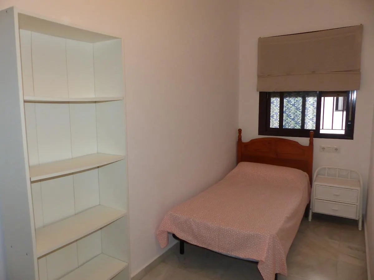 Apartamentos Edificio Almijar 산루카데바라메다